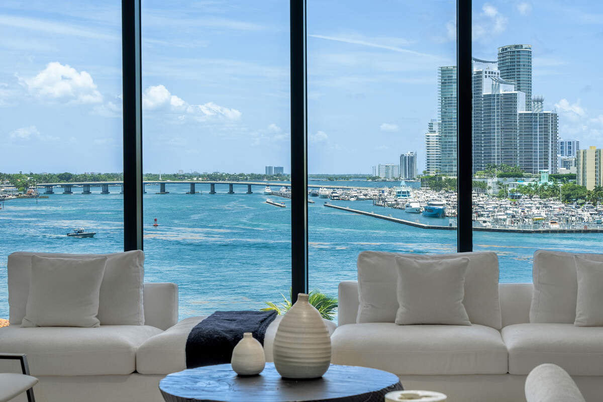 Palazzo Del Sol is located on the north side of Fisher Island, giving the unit views of Biscayne Bay, Miami Beach and the Miami skyline.